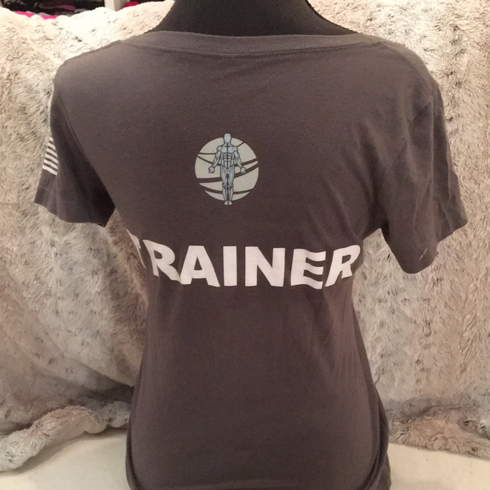 Tan Fitted V-Neck Short Sleeve T-Shirt - Picture 12 of 12